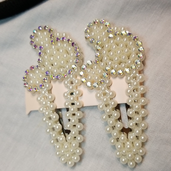 LOT OF 4 LUXURY MOUSE EAR SET 3 INCH PEARL HAIR CLIPS. SEQUIN EARS - Picture 2 of 9